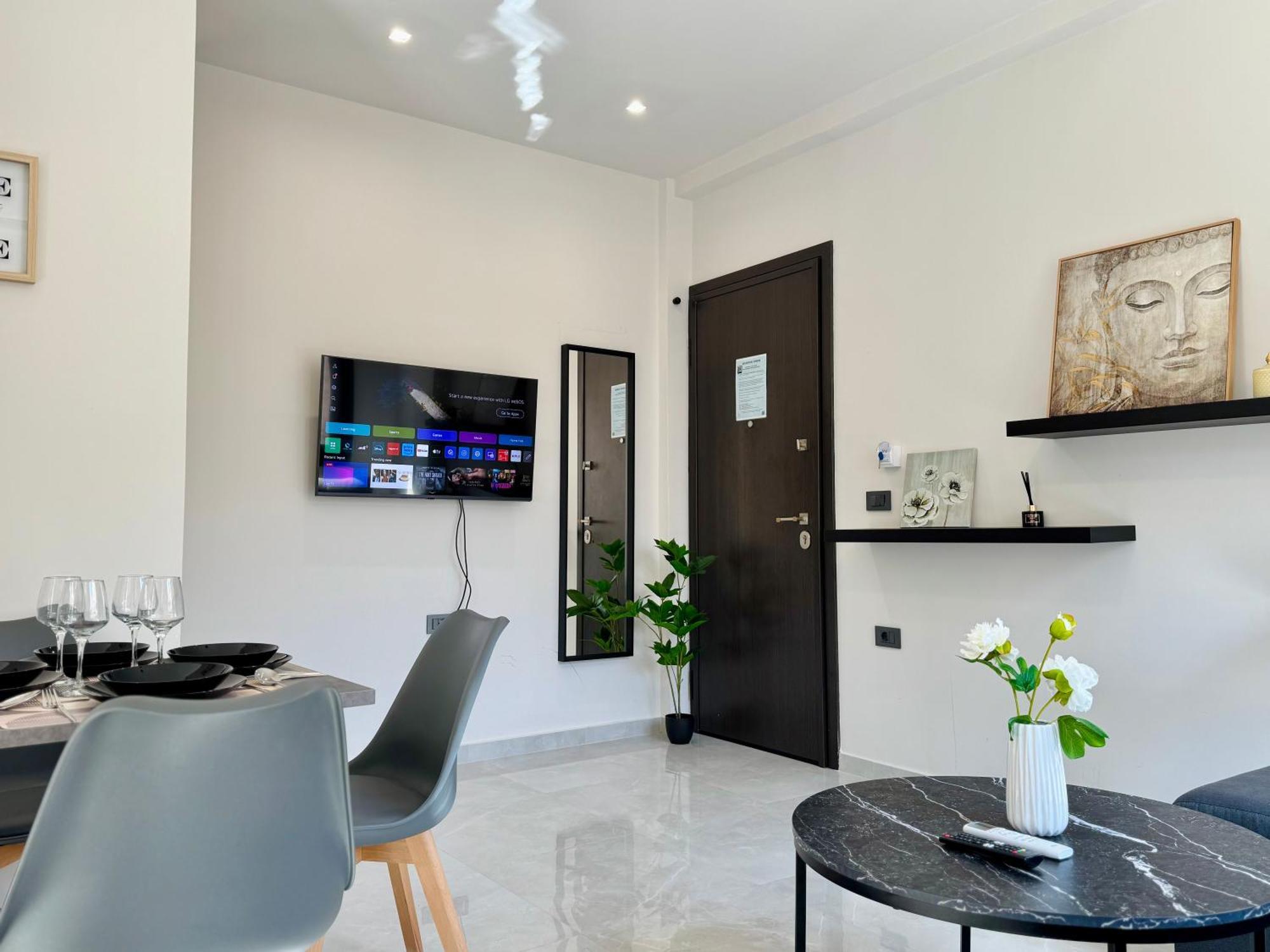 Spacious Apartment Near Monastiraki By Kozy Koala アテネ エクステリア 写真