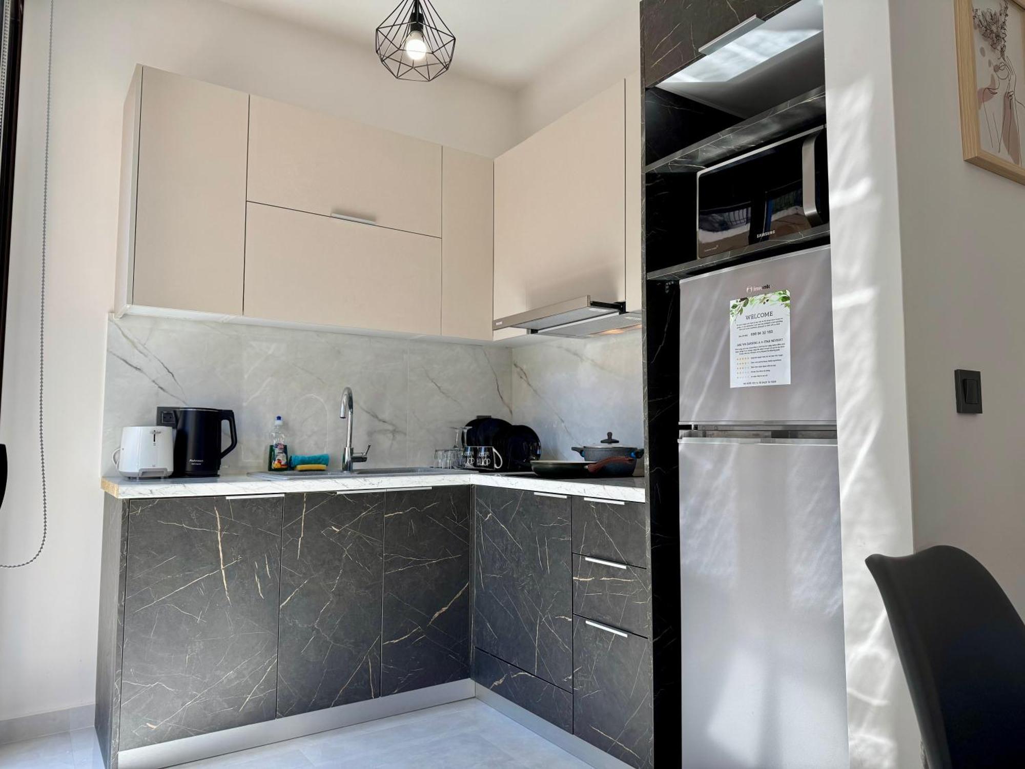 Spacious Apartment Near Monastiraki By Kozy Koala アテネ エクステリア 写真
